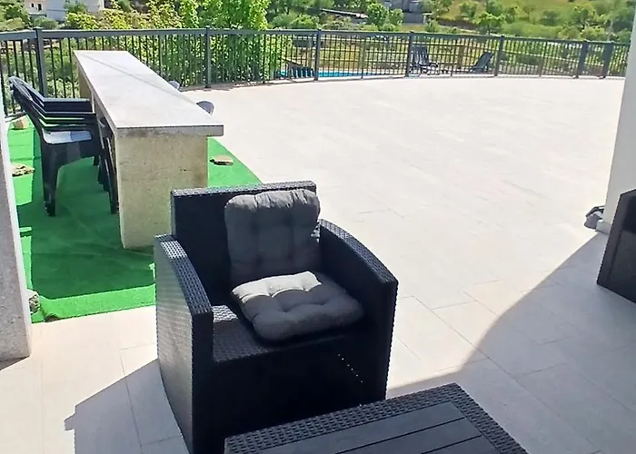 Andar Moradia T4 Na Casa Do Olival Feriehus *