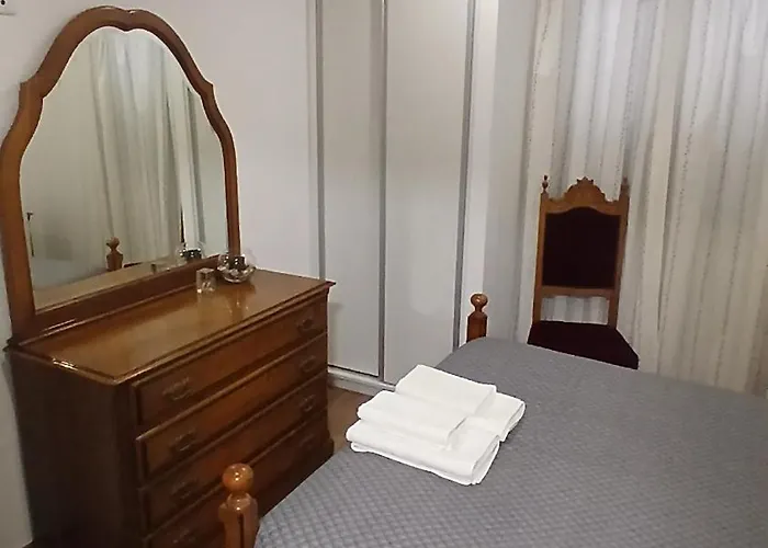 Andar Moradia T4 Na Casa Do Olival Feriehus